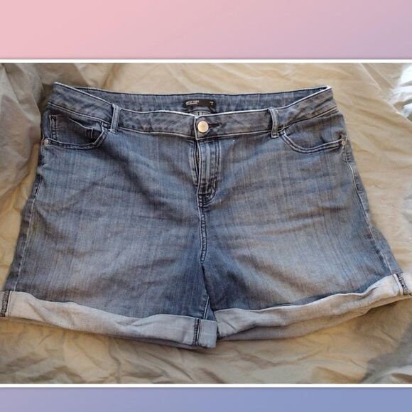 Simply Vera Wang Womens Stretch Denim Shorts Size 18 - Picture 1 of 3